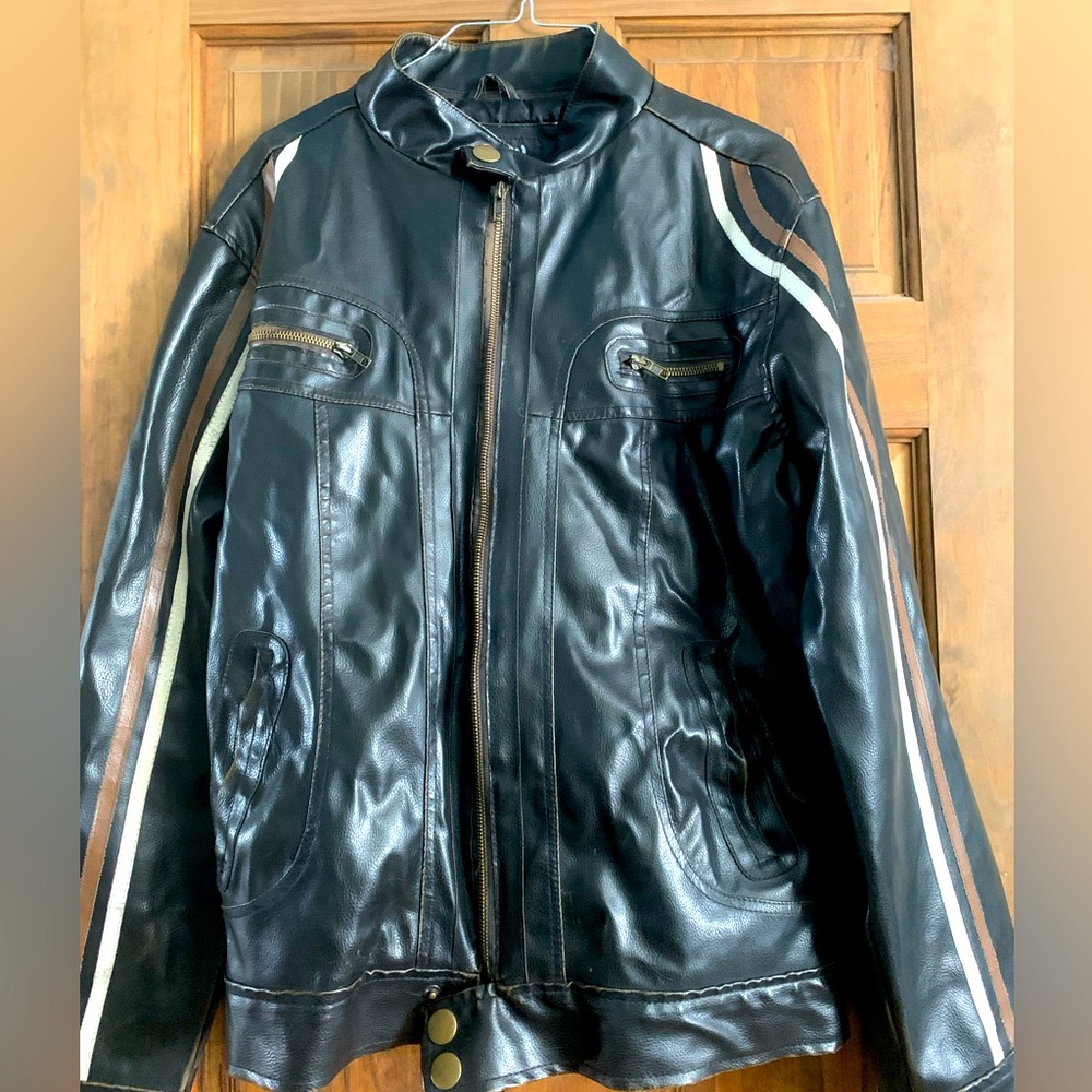 Men’s black and brown motorcycle jacket, faux leather, slim build